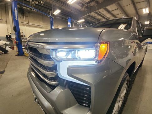 Certified 2025 Chevrolet Silverado 1500 High Country AWD/4WD image 30