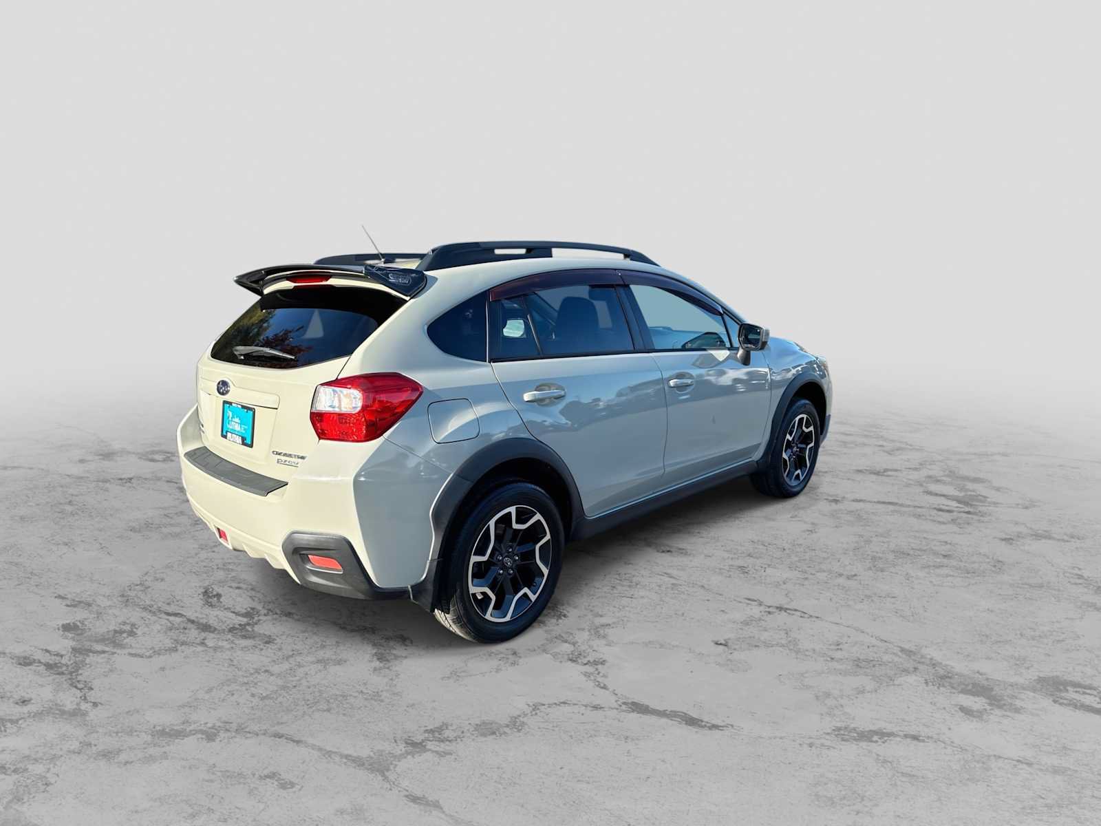 Used 2017 Subaru Crosstrek 2.0i Premium w/ Moonroof Package AWD/4WD image 8