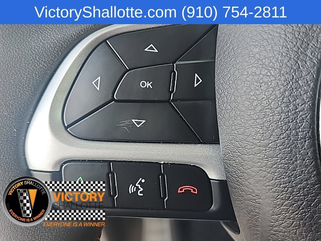 Certified 2023 Jeep Renegade Latitude AWD/4WD image 14