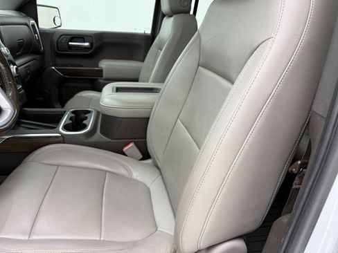 Used 2019 GMC Sierra 1500 SLT image 25