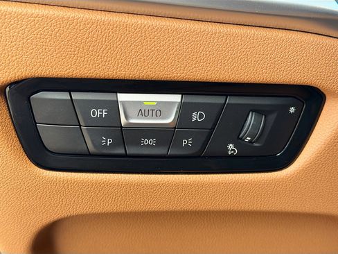 New 2026 BMW 330i xDrive Sedan w/ Convenience Package image 35