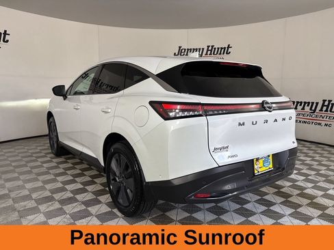 Used 2025 Nissan Murano SL AWD/4WD image 9