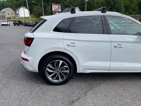 Used 2022 Audi Q5 2.0T Premium Plus w/ Premium Plus Package AWD/4WD image 8