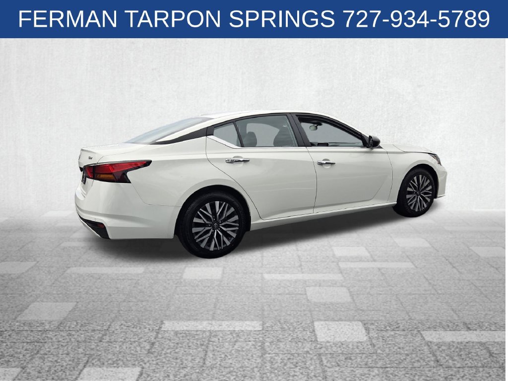 Used 2025 Nissan Altima 2.5 SV FWD image 8