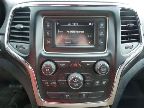 Used 2015 Jeep Grand Cherokee Laredo w/ Quick Order Package 23E AWD/4WD image 27