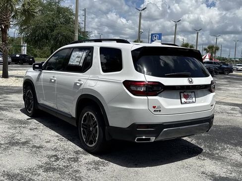 New 2026 Honda Pilot Touring image 8