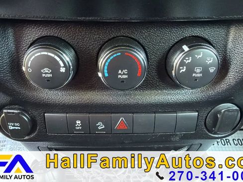 Used 2012 Jeep Wrangler Unlimited Sport image 20