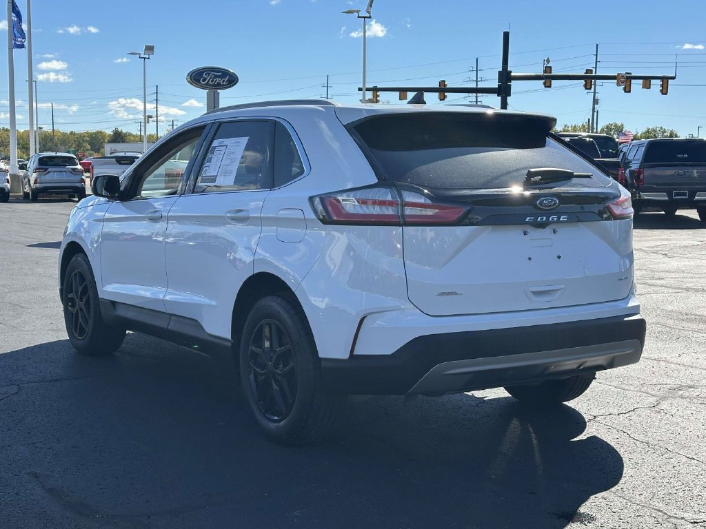 Certified 2024 Ford Edge SEL w/ Convenience Package AWD/4WD image 5