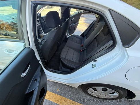 Used 2022 Kia Rio LX image 12