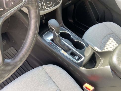 Certified 2024 Chevrolet Equinox LS w/ LS Convenience Package image 12