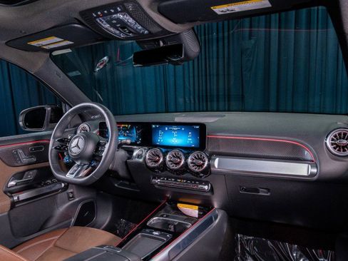 New 2026 Mercedes-Benz GLB 35 AMG 4MATIC image 4