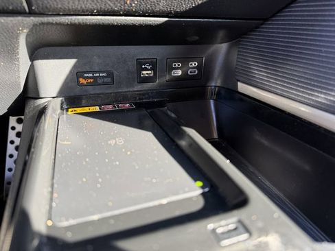 Certified 2025 Toyota Camry SE image 21