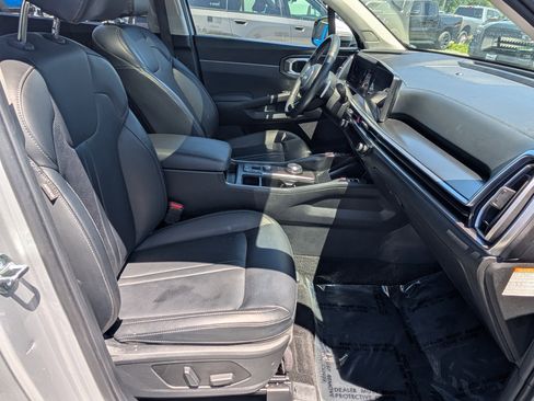 Used 2025 Kia Sorento EX w/ EX Panoramic Sunroof Package AWD/4WD image 10