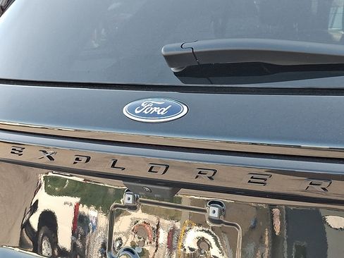 Used 2026 Ford Explorer ST w/ Sun And Sound Package AWD/4WD image 32
