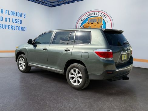 Used 2013 Toyota Highlander Base image 3