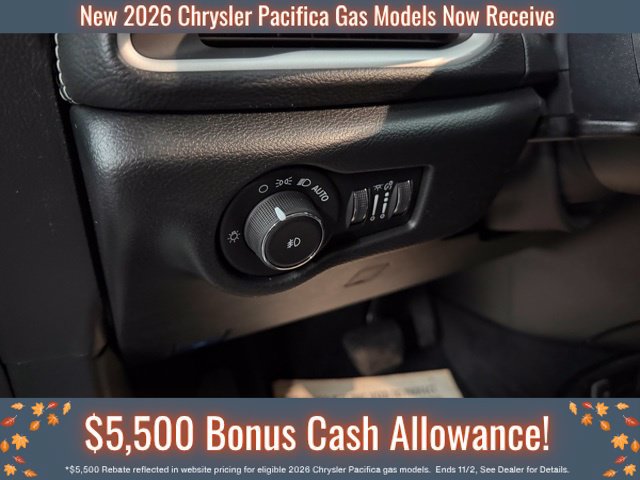 New 2026 Chrysler Pacifica Select FWD image 19