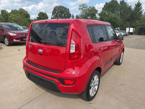 Used 2013 Kia Soul FWD image 4
