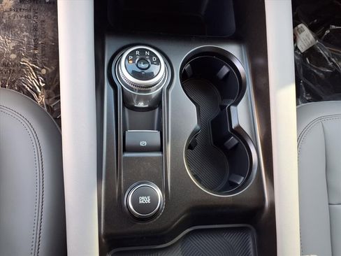 New 2026 Ford Explorer Active w/ Active Comfort Package image 13