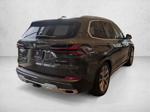 Used 2026 BMW X5 xDrive50e AWD/4WD image 2