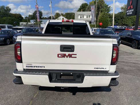 Used 2018 GMC Sierra 1500 Denali w/ Denali Ultimate Package image 4
