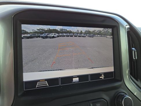 Used 2020 Chevrolet Silverado 1500 RST AWD/4WD image 10