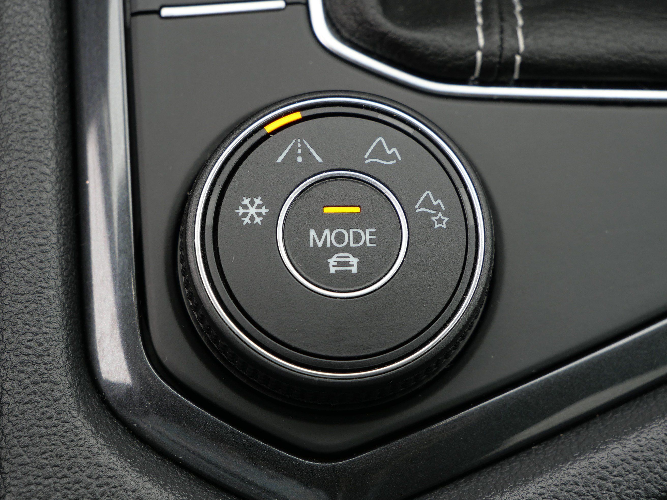 Certified 2024 Volkswagen Tiguan S w/ MDO Package, Two-Row AWD/4WD image 29