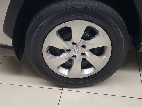 Certified 2023 Toyota RAV4 LE image 4