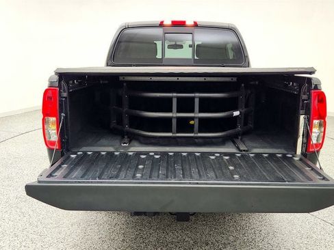 Used 2021 Nissan Frontier SV RWD image 21