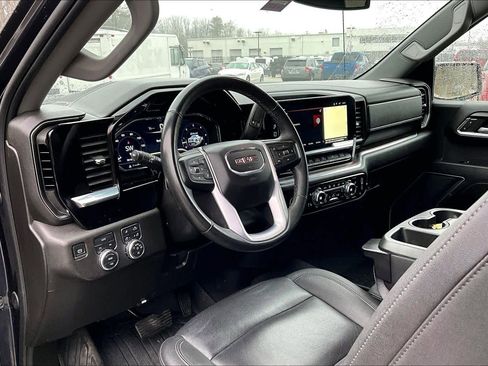 Used 2024 GMC Sierra 1500 SLT image 17