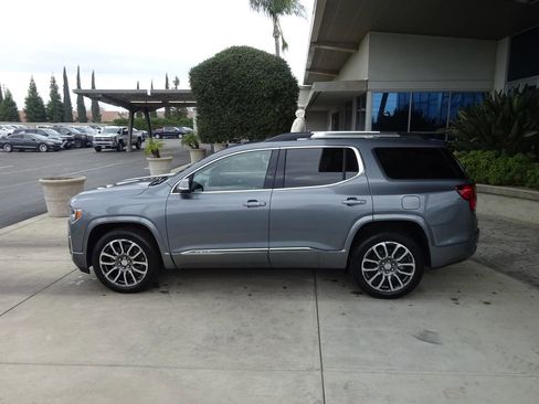 Certified 2022 GMC Acadia Denali w/ Denali Ultimate Package image 5