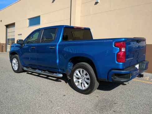 Used 2022 Chevrolet Silverado 1500 Custom image 6