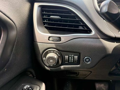 Used 2017 Buick Encore Preferred AWD/4WD image 6
