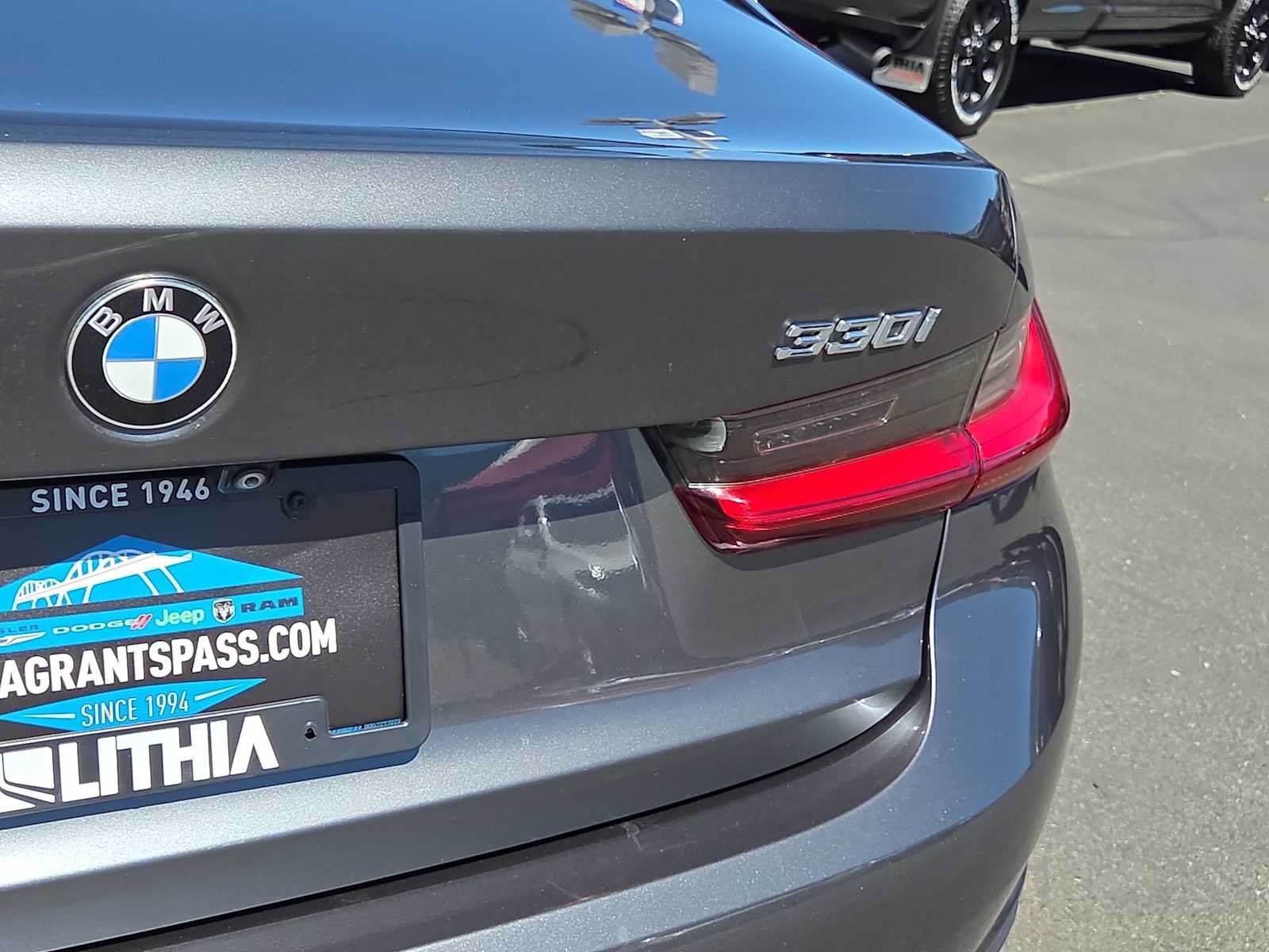 Used 2019 BMW 330i Sedan w/ Driving Assistance Package RWD image 15