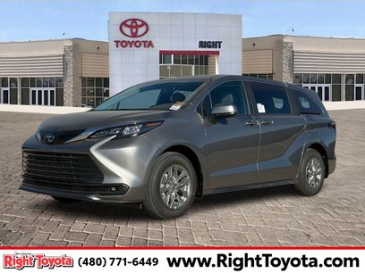 New 2026 Toyota Sienna LE