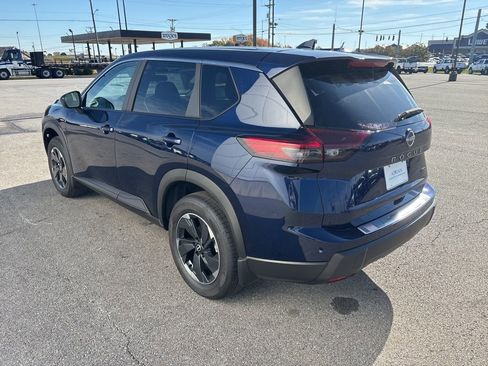 New 2026 Nissan Rogue SV AWD/4WD image 5