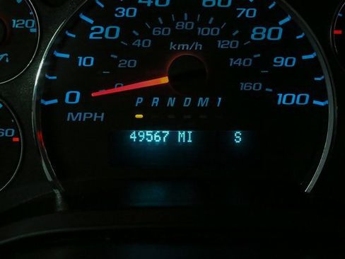 Used 2022 Chevrolet Express 2500 image 25