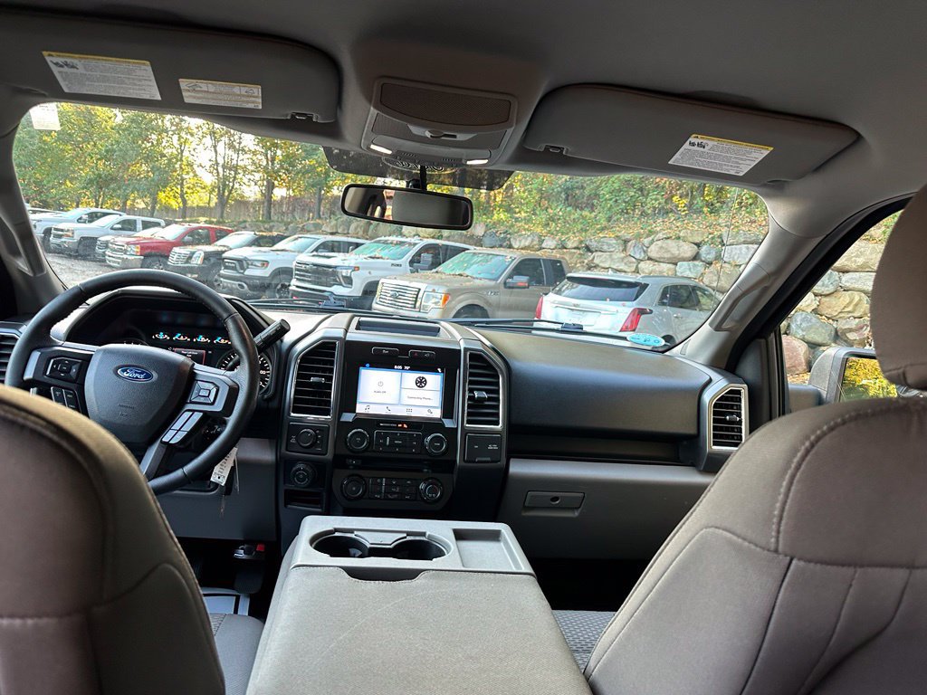 Used 2016 Ford F150 XLT w/ Equipment Group 302A Luxury AWD/4WD image 32