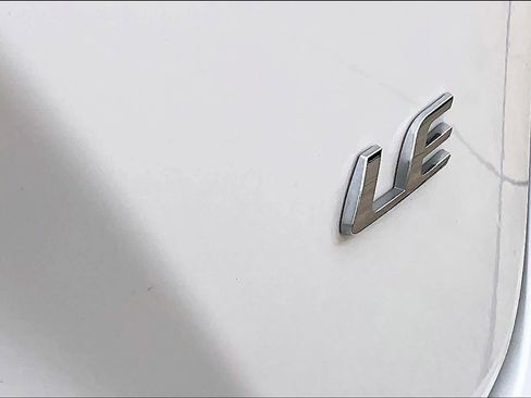 Used 2024 Toyota Corolla LE image 11