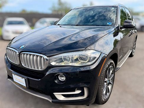 Used 2015 BMW X5 xDrive50i w/ Executive Package AWD/4WD image 3