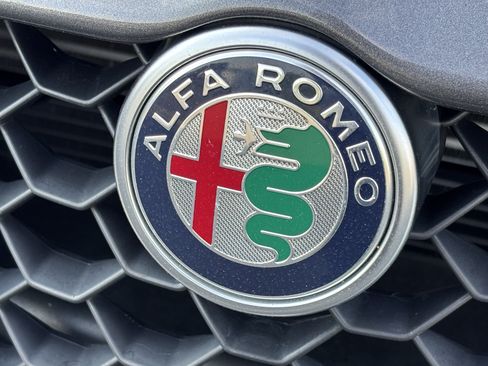 Used 2021 Alfa Romeo Giulia Ti Sport AWD/4WD image 15