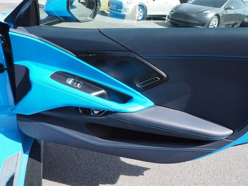 Used 2023 Chevrolet Corvette Stingray Premium Cpe w/ Z51 Performance Package image 18