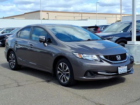 Used 2015 Honda Civic EX image 3