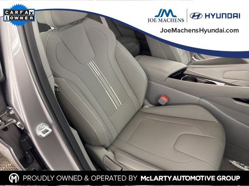 Used 2025 Hyundai Elantra Blue image 30