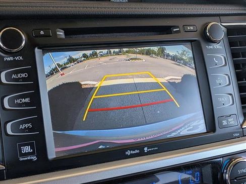 Used 2015 Toyota Highlander Limited AWD/4WD image 11