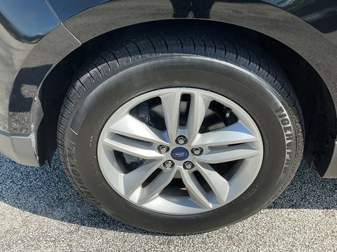 Used 2018 Ford Edge SEL w/ Equipment Group 201A FWD image 24