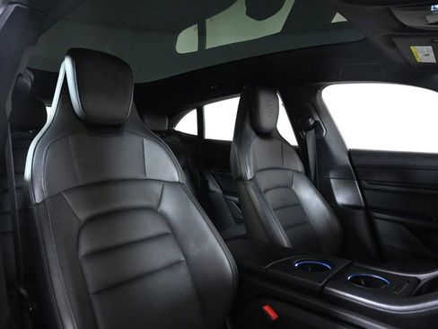 Certified 2022 Porsche Taycan 4 Cross Turismo image 18