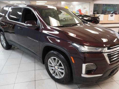 Used 2023 Chevrolet Traverse LT AWD/4WD image 13