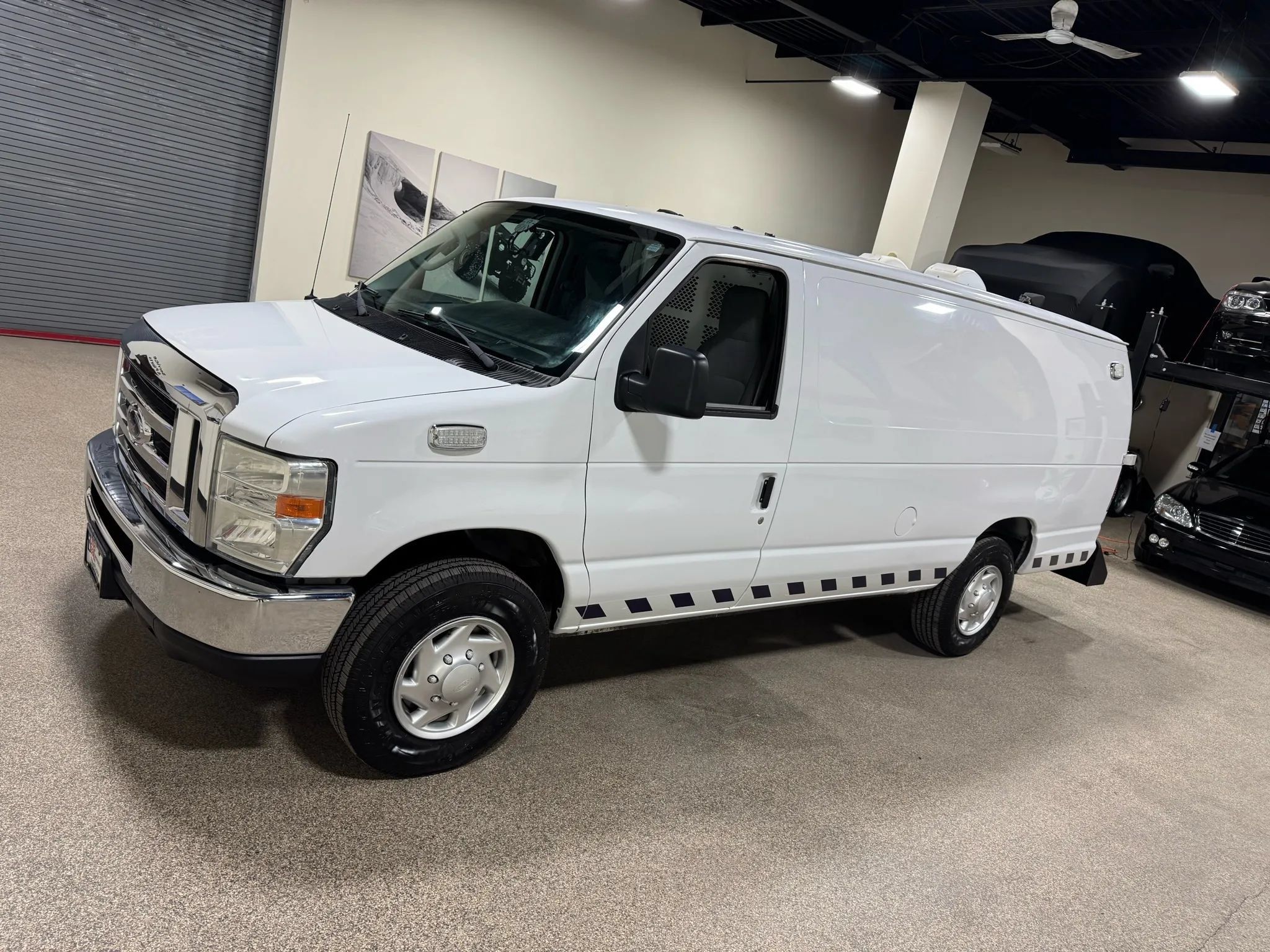 Used 2012 Ford E-350 and Econoline 350 Extended Super Duty w/ PWR Group RWD image 12
