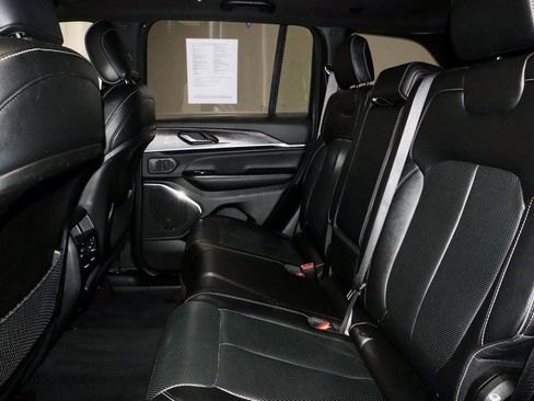 Used 2023 Jeep Grand Cherokee Overland image 23