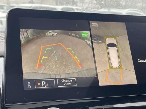 Used 2022 Nissan Armada Platinum w/ Captain's Chairs Package image 25